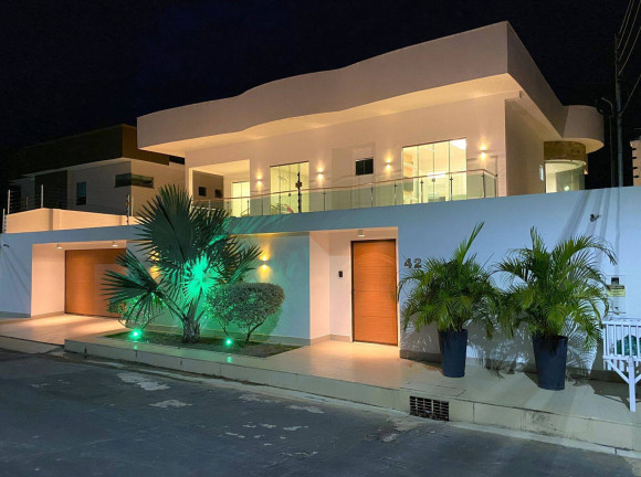Imagem Casa de Condomínio com 3 Quartos à Venda, 600 m² em Ponta Negra - Manaus Imagem Casa de Condomínio com 3 Quartos à Venda, 600 m² em Ponta Negra - Manaus