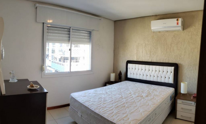 Imagem Apartamento com 4 Quartos à Venda, 155 m² em Centro - Capão Da Canoa