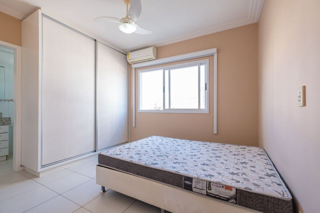 Imagem Apartamento com 3 Quartos à Venda, 86 m² em Barreiros - São José