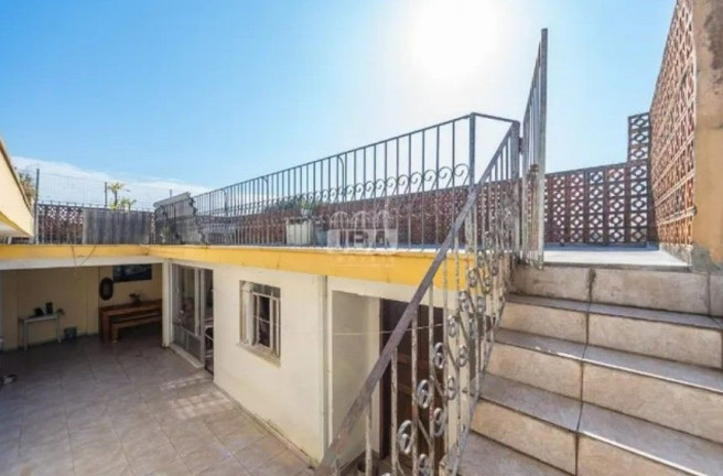 Imagem Casa com 4 Quartos à Venda, 220 m² em Parolin - Curitiba