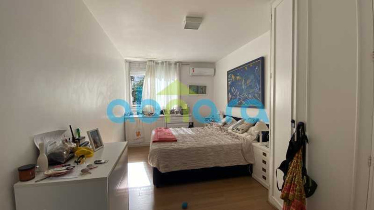 Imagem Apartamento com 4 Quartos à Venda, 245 m² em Leblon - Rio De Janeiro Imagem Apartamento com 4 Quartos à Venda, 245 m² em Leblon - Rio De Janeiro