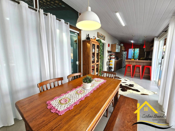 Imagem Casa com 4 Quartos à Venda, 288 m² em Centro - Balneário Barra Do Sul Imagem Casa com 4 Quartos à Venda, 288 m² em Centro - Balneário Barra Do Sul
