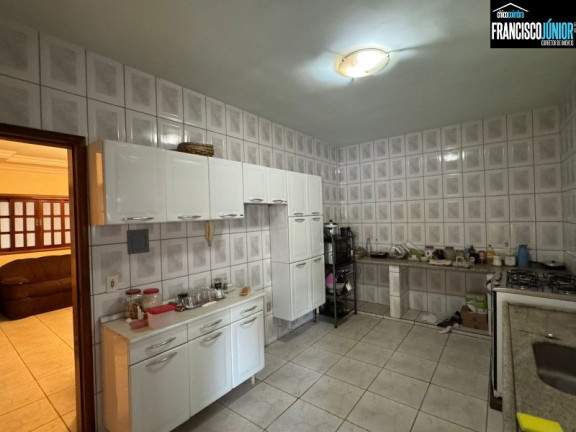 Imagem Casa com 3 Quartos à Venda, 369 m² em Residencial Sonho Dourado - Goiânia Imagem Casa com 3 Quartos à Venda, 369 m² em Residencial Sonho Dourado - Goiânia