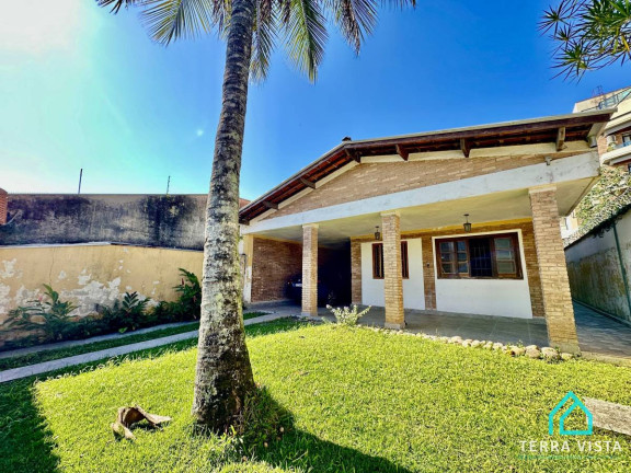 Casa com 3 Quartos à Venda, 300 m²
