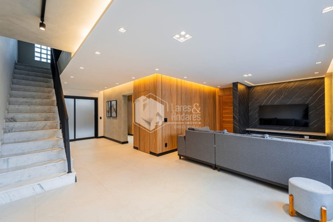 Imagem Casa com 4 Quartos à Venda, 200 m² em Indianópolis - São Paulo Imagem Casa com 4 Quartos à Venda, 200 m² em Indianópolis - São Paulo