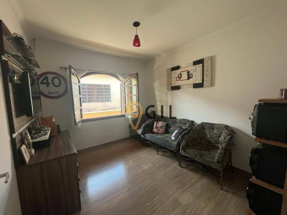 Imagem Casa com 7 Quartos à Venda, 223 m² em Parque Santo Antônio - Jacareí