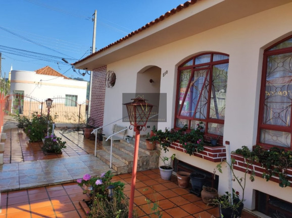 Casa com 4 Quartos à Venda, 685 m² em Centro - Tomazina