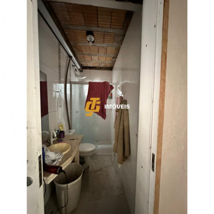 Imagem Casa com 2 Quartos à Venda,  em Monte Alegre - Camboriú