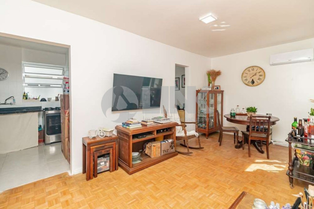 Imagem Apartamento com 2 Quartos à Venda, 72 m² em Menino Deus - Porto Alegre