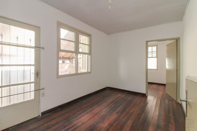 Imagem Casa com 2 Quartos à Venda, 141 m² em Petrópolis - Porto Alegre