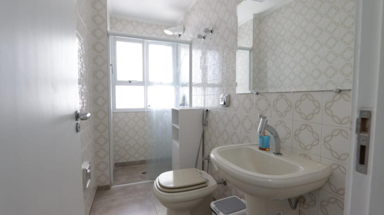 Imagem Imóvel com 3 Quartos à Venda, 130 m² em Jardim Astúrias - Guarujá Imagem Imóvel com 3 Quartos à Venda, 130 m² em Jardim Astúrias - Guarujá