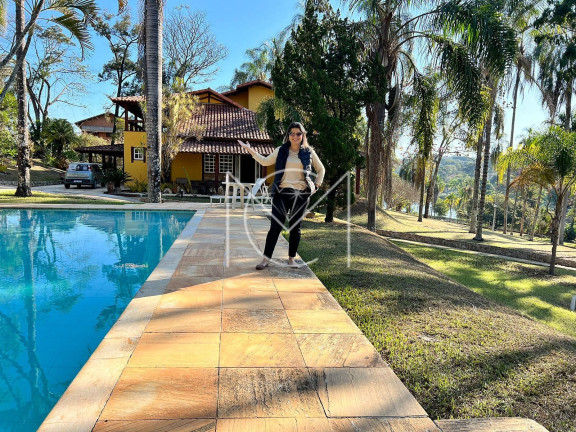 Imagem Casa com 5 Quartos à Venda, 320 m² em Condomínio Nossa Fazenda - Esmeraldas Imagem Casa com 5 Quartos à Venda, 320 m² em Condomínio Nossa Fazenda - Esmeraldas