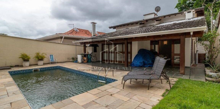 Imagem Casa com 4 Quartos à Venda, 319 m² em Alphaville - Santana De Parnaíba