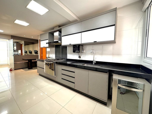 Imagem Cobertura com 3 Quartos à Venda, 237 m² em Setor Bueno - Goiânia