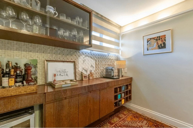 Imagem Apartamento com 2 Quartos à Venda, 121 m² em Cerqueira César - São Paulo