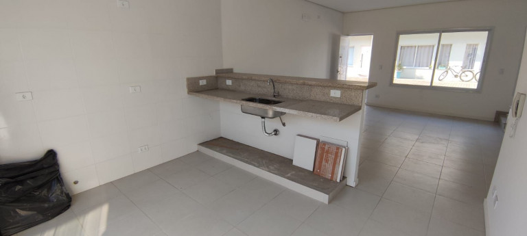 Imagem Casa com 3 Quartos à Venda, 100 m² em Massaguaçu - Caraguatatuba Imagem Casa com 3 Quartos à Venda, 100 m² em Massaguaçu - Caraguatatuba