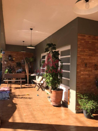 Casa com 3 Quartos à Venda, 165 m² em Itagua - Ubatuba