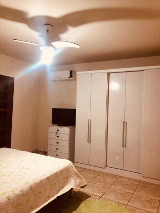 Imagem Casa com 4 Quartos para Temporada, 140 m² em Pinheira - Palhoça Imagem Casa com 4 Quartos para Temporada, 140 m² em Pinheira - Palhoça