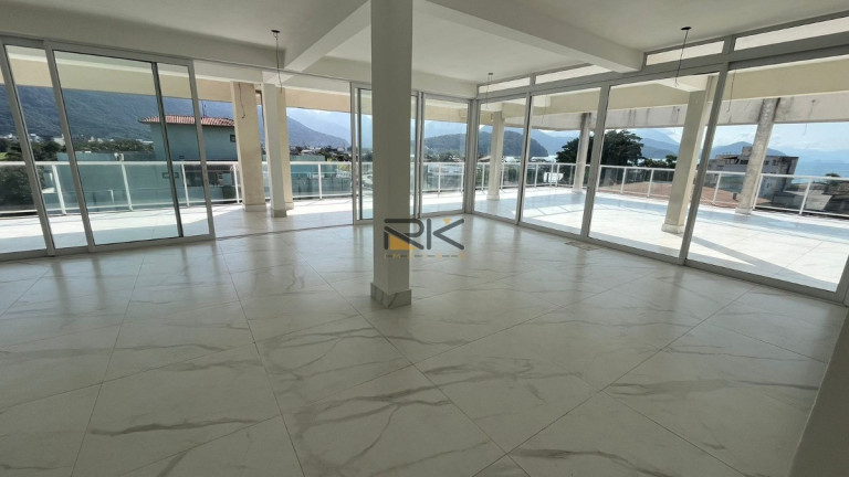 Cobertura com 3 Quartos à Venda, 300 m² em Barra Da Lagoa - Ubatuba