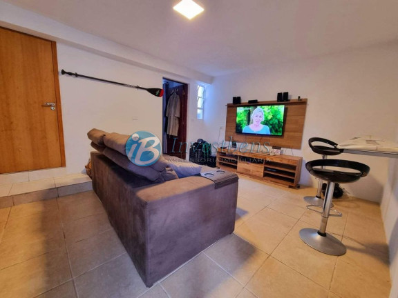Imagem Casa com 4 Quartos à Venda, 190 m² em Novo Mundo - Curitiba