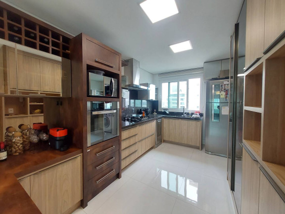 Imagem Apartamento com 3 Quartos à Venda, 122 m² em Agronômica - Florianópolis Imagem Apartamento com 3 Quartos à Venda, 122 m² em Agronômica - Florianópolis