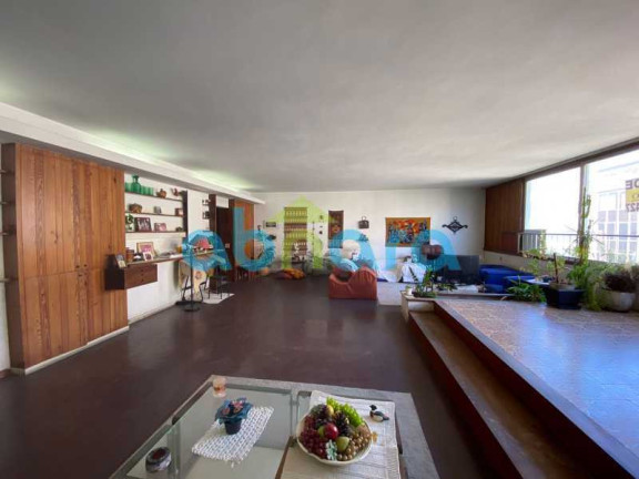 Imagem Apartamento com 4 Quartos à Venda, 235 m² em Copacabana - Rio De Janeiro Imagem Apartamento com 4 Quartos à Venda, 235 m² em Copacabana - Rio De Janeiro