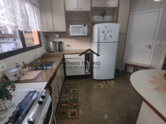 Imagem Apartamento com 3 Quartos à Venda, 130 m²