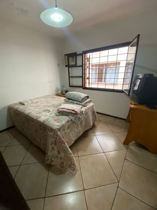 Imagem Casa com 5 Quartos à Venda, 200 m² em Aparecida - Santos