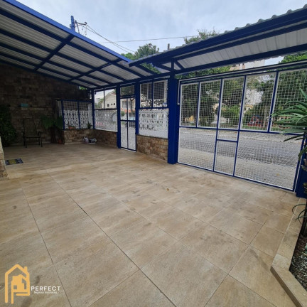 Imagem Casa com 4 Quartos à Venda, 200 m² em Jardim Maria Augusta - Taubaté Imagem Casa com 4 Quartos à Venda, 200 m² em Jardim Maria Augusta - Taubaté