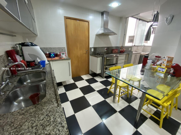 Imagem Apartamento com 4 Quartos à Venda, 220 m² em Rio De Janeiro Imagem Apartamento com 4 Quartos à Venda, 220 m² em Rio De Janeiro