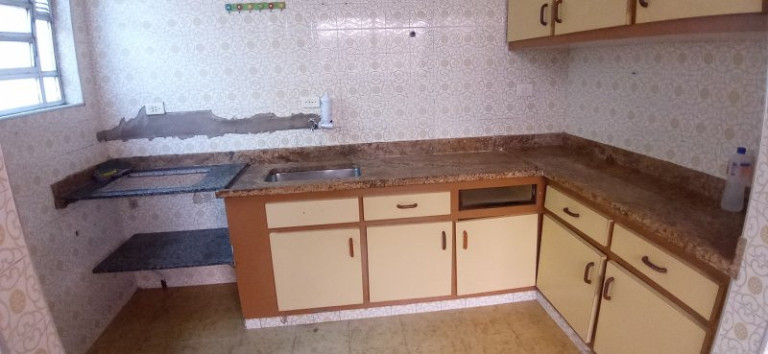 Imagem Casa com 3 Quartos para Alugar, 285 m² em Marapé - Santos