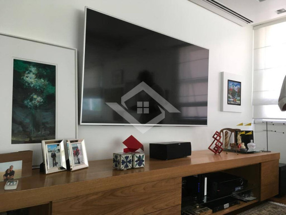 Imagem Apartamento com 4 Quartos à Venda, 304 m² em Copacabana - Rio De Janeiro Imagem Apartamento com 4 Quartos à Venda, 304 m² em Copacabana - Rio De Janeiro