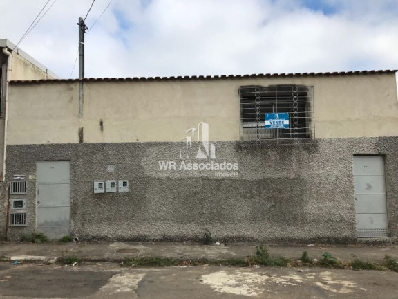 Casa com 3 Quartos à Venda, 260 m²