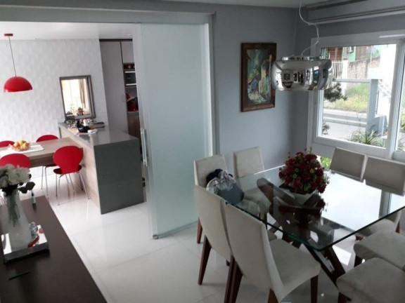 Imagem Casa com 3 Quartos à Venda, 295 m² em Parque Da Matriz - Cachoeirinha Imagem Casa com 3 Quartos à Venda, 295 m² em Parque Da Matriz - Cachoeirinha