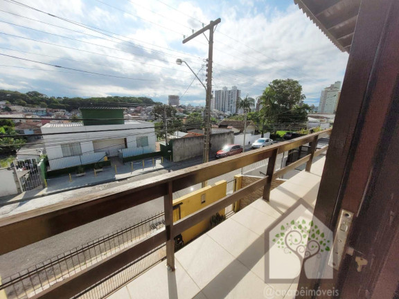 Imagem Casa com 6 Quartos à Venda, 291 m² em Agronômica - Florianópolis