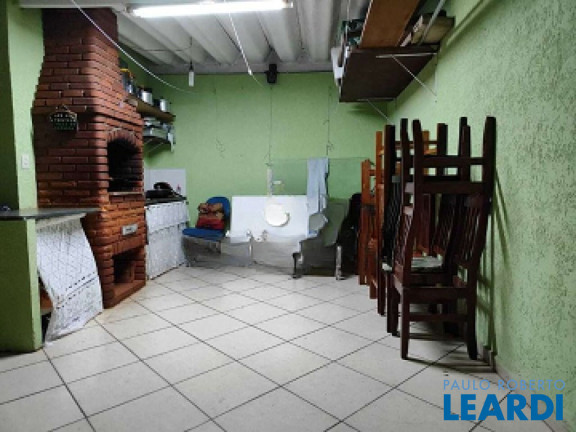 Imagem Sobrado com 3 Quartos à Venda, 237 m² em Jardim - Santo André