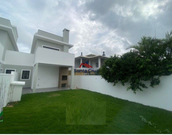 Imagem Sobrado com 3 Quartos à Venda, 225 m² em São João Do Rio Vermelho - Florianópolis
