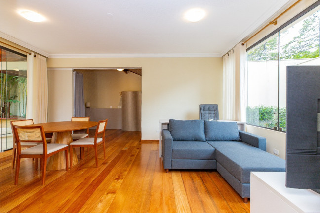 Imagem Casa com 3 Quartos à Venda, 220 m² em Moema - São Paulo Imagem Casa com 3 Quartos à Venda, 220 m² em Moema - São Paulo
