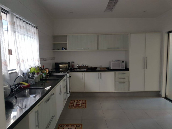 Imagem Casa com 3 Quartos à Venda, 325 m² em água Quente - Tremembé