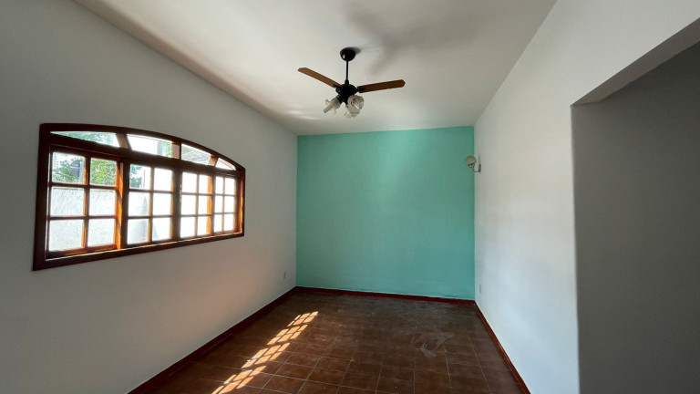 Imagem Casa com 3 Quartos à Venda, 154 m² em Jardim Das Indústrias - São José Dos Campos