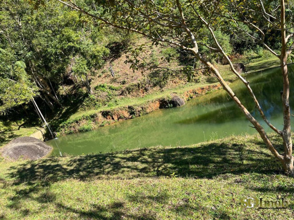 Imagem Chácara com 4 Quartos à Venda, 52.000 m² em Miracatu