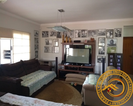 Imagem Casa com 3 Quartos à Venda, em Chácaras Leonardi - Itu Imagem Casa com 3 Quartos à Venda, em Chácaras Leonardi - Itu