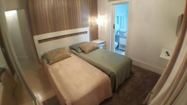 Imagem Apartamento com 3 Quartos à Venda, 137 m² em Centro - Balneário Camboriú Imagem Apartamento com 3 Quartos à Venda, 137 m² em Centro - Balneário Camboriú