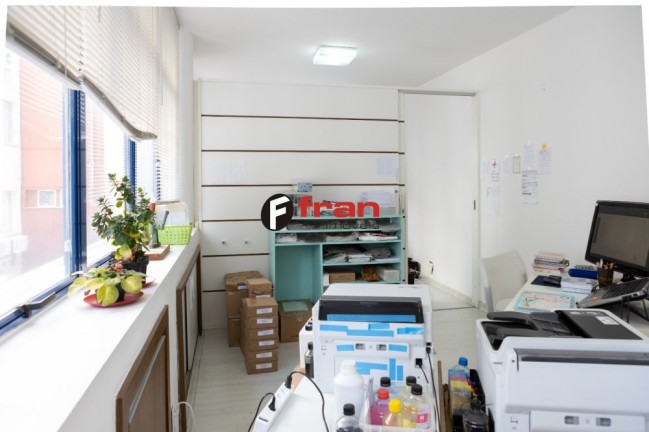 Imagem Sala Comercial à Venda, 42 m² em Centro - Florianópolis Imagem Sala Comercial à Venda, 42 m² em Centro - Florianópolis