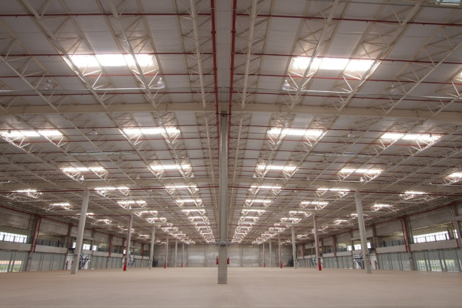 Imóvel para Alugar, 1.760 m² em Recanto Fortuna - Campinas