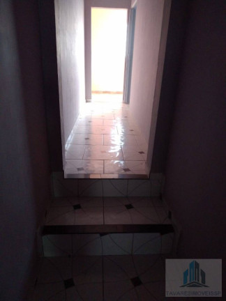Imagem Sobrado com 5 Quartos à Venda, 210 m²