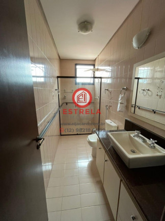 Imagem Cobertura com 5 Quartos à Venda, 260 m² em Centro - Jacareí
