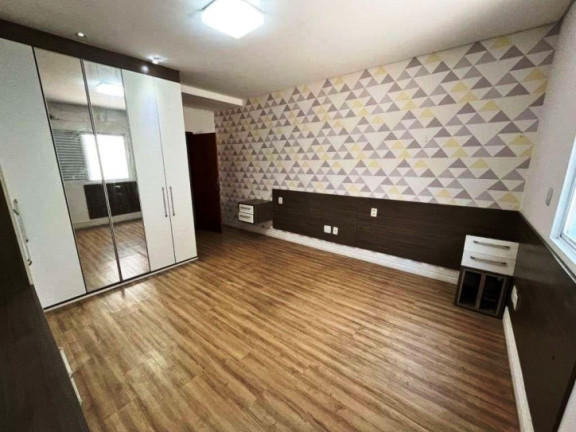 Imagem Casa com 3 Quartos à Venda, 160 m² em Estuário - Santos