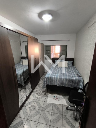 Imagem Casa com 4 Quartos à Venda, 160 m² em Jardim Arapongas - Guarulhos Imagem Casa com 4 Quartos à Venda, 160 m² em Jardim Arapongas - Guarulhos