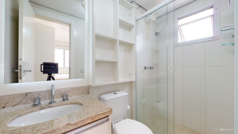 Imagem Imóvel com 2 Quartos à Venda, 58 m² em Vila Nova - Porto Alegre Imagem Imóvel com 2 Quartos à Venda, 58 m² em Vila Nova - Porto Alegre